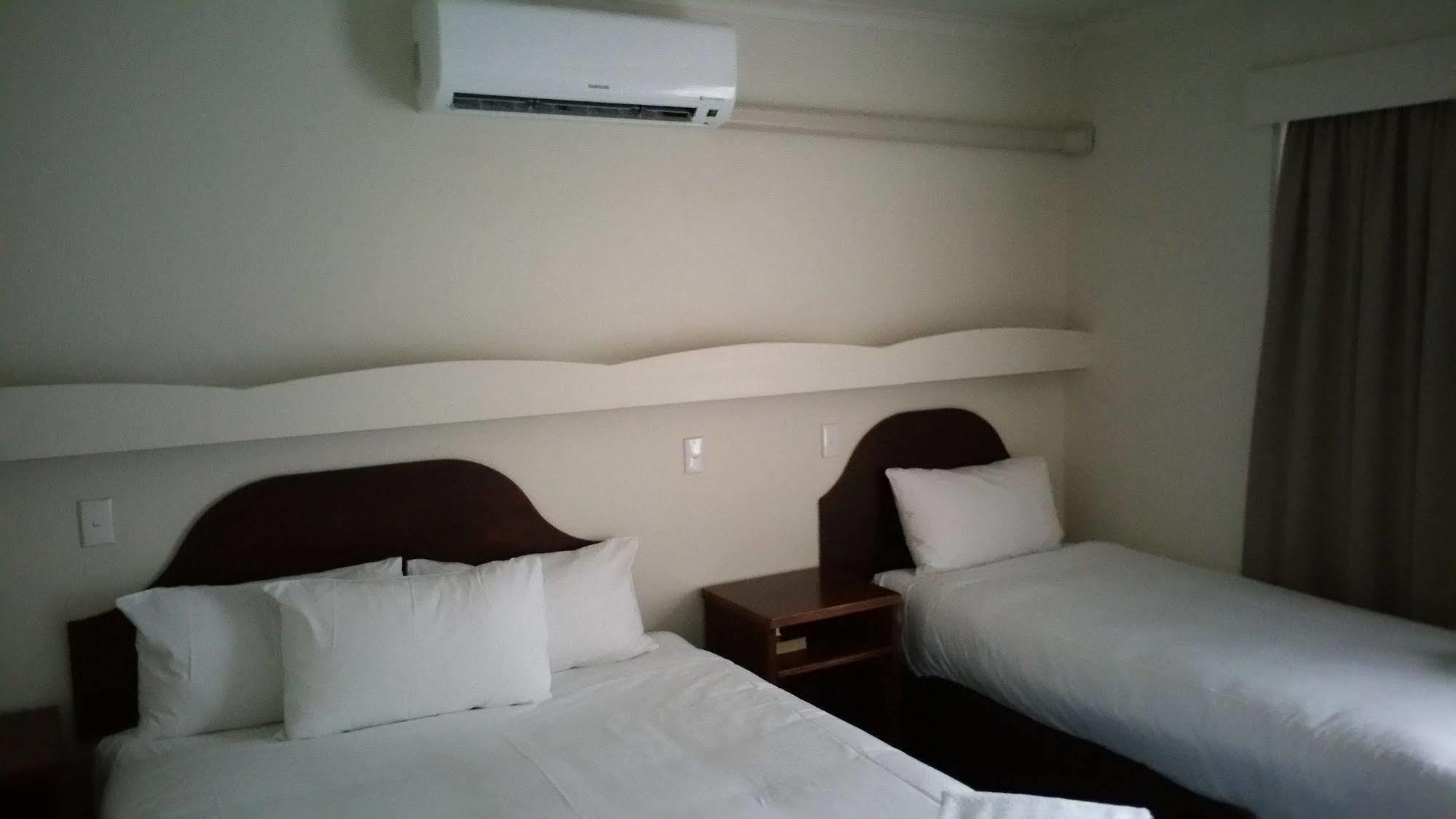 City View Motel Montagu Bay Exterior photo
